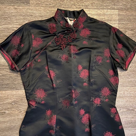 Qipao Woman’s dress - Picture 2 of 3